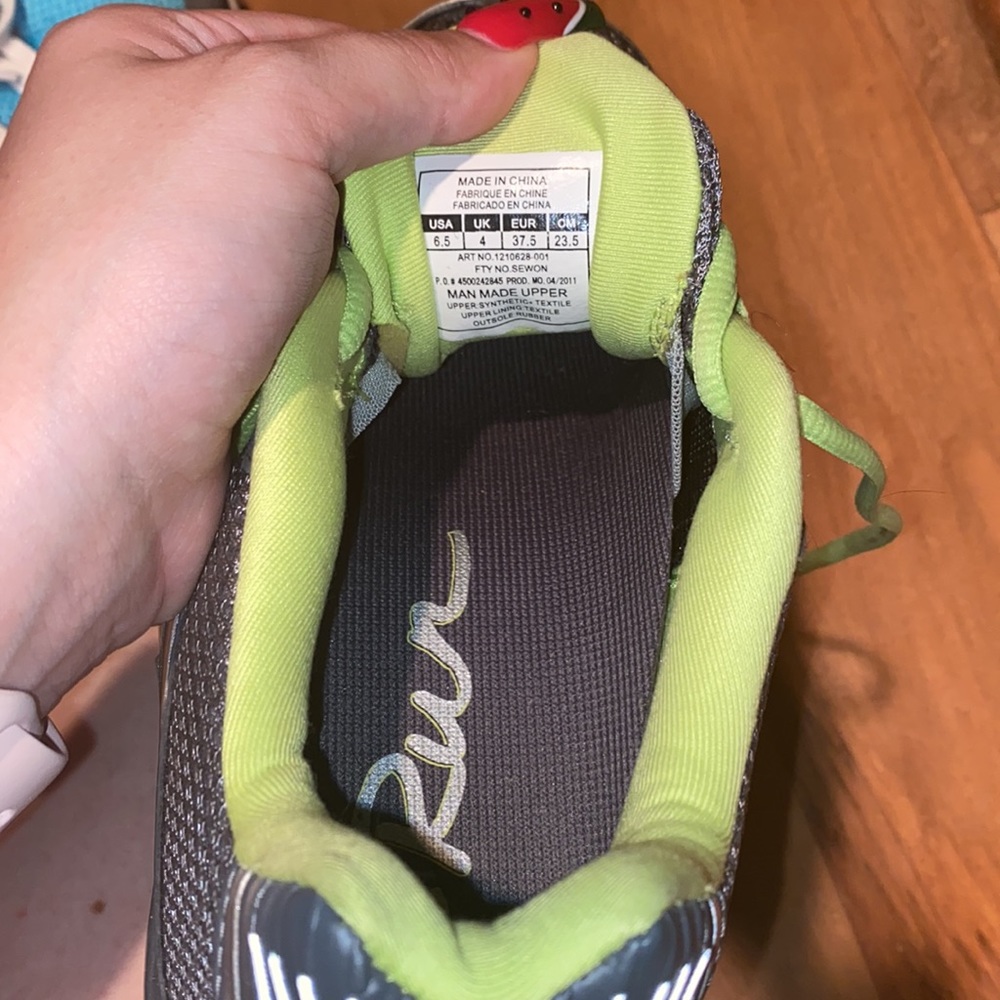 LIKE NEW- UNDER ARMOUR PROPHET 2 DCE PERFORMANCE RUNNING SHOES ~ WOMENS 6.5 - Picture 9 of 9